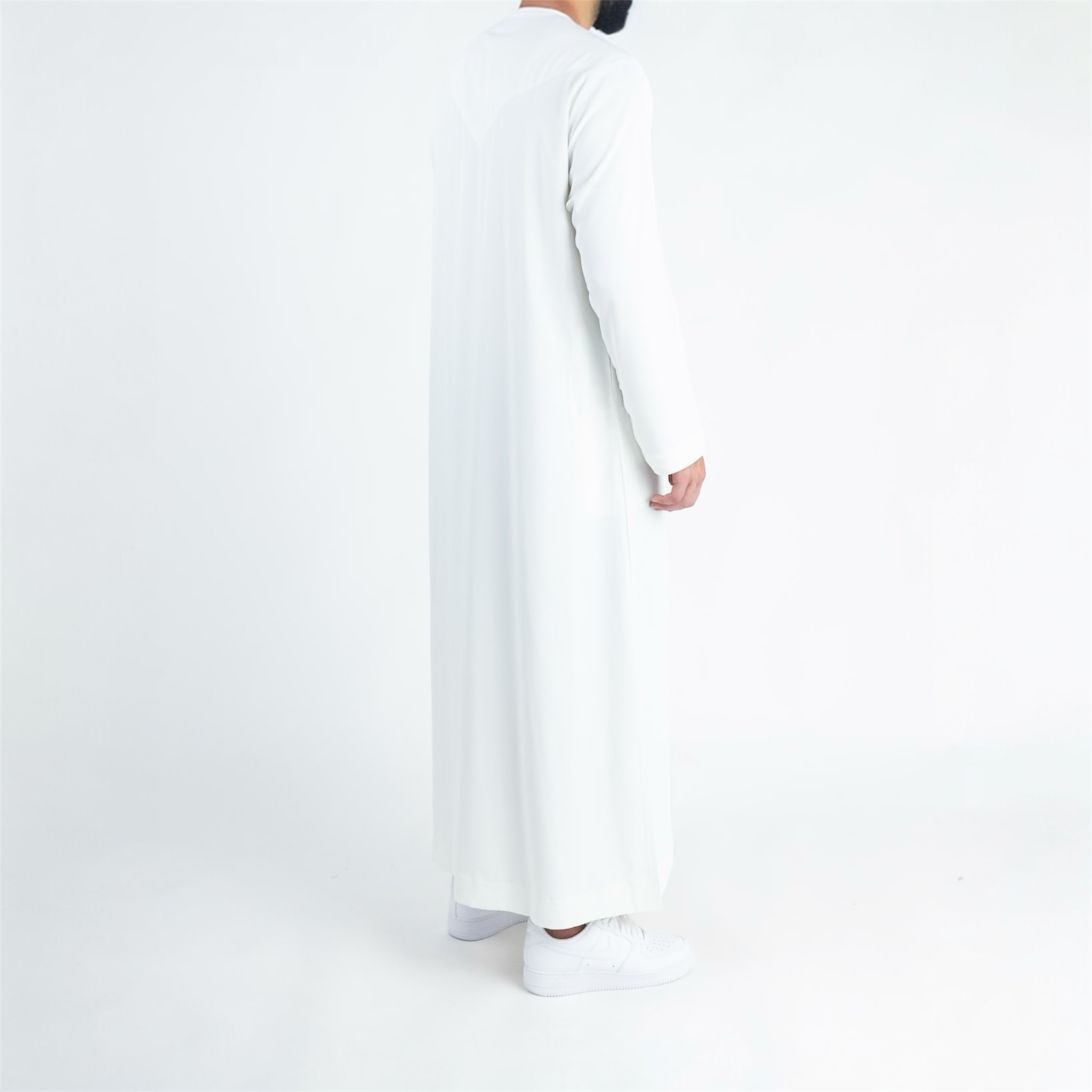 Off White Emirati Thobe + Tassel