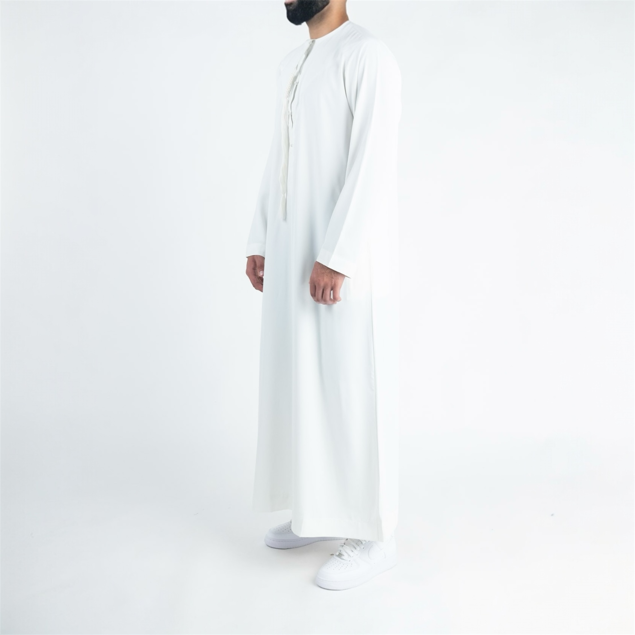 Off White Emirati Thobe + Tassel