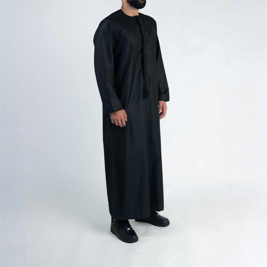 Midnight Black Emirati Thobe + Tassel