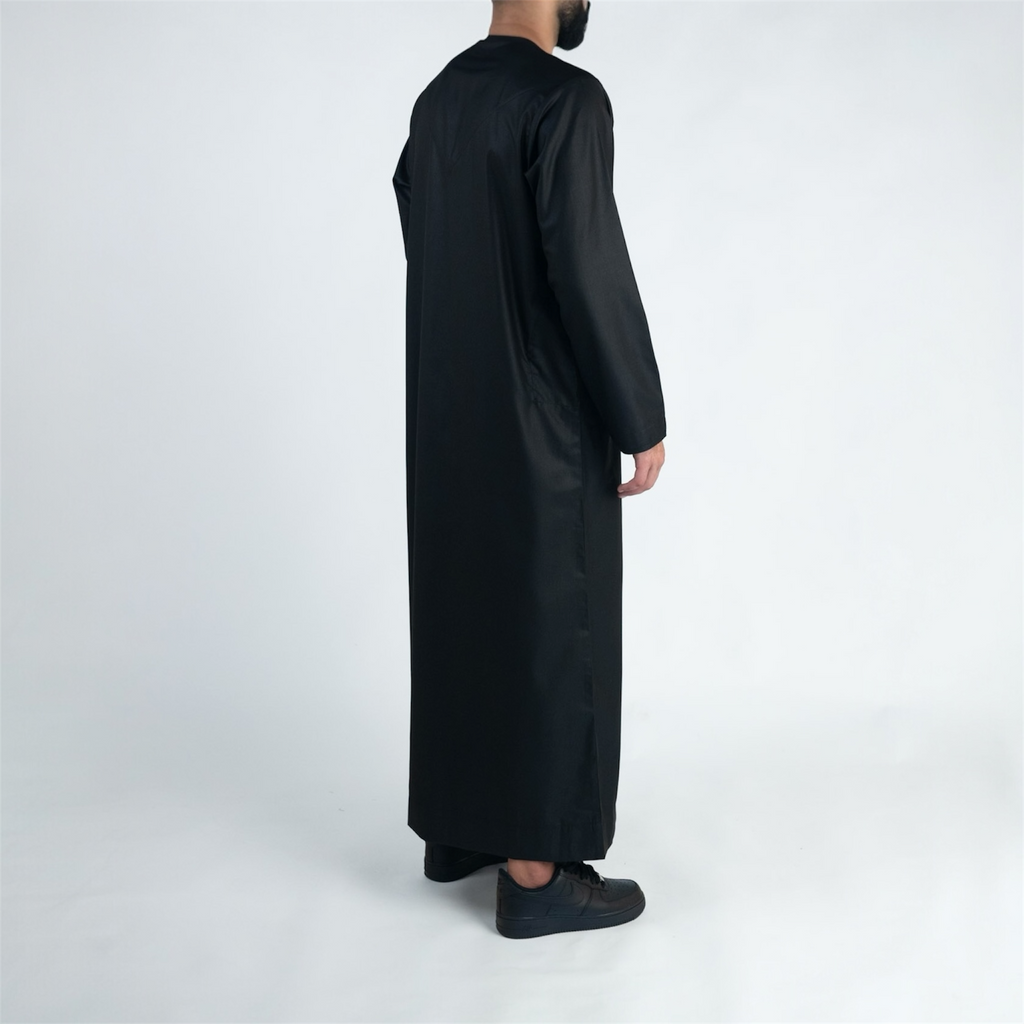 Midnight Black Emirati Thobe + Tassel