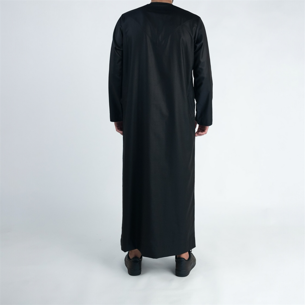 Midnight Black Emirati Thobe + Tassel