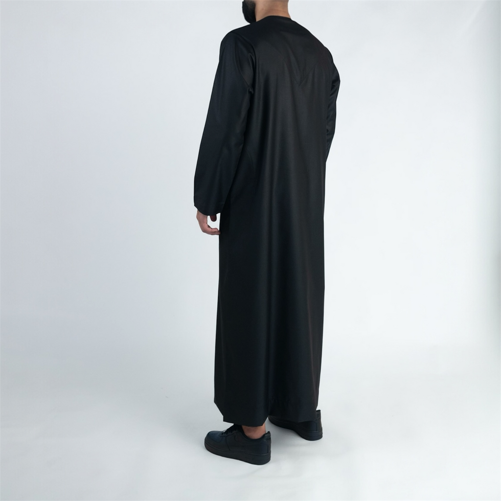 Midnight Black Emirati Thobe + Tassel