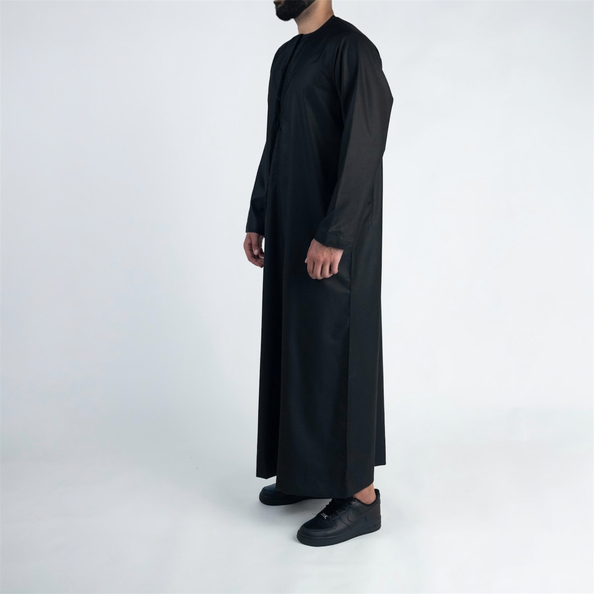 Midnight Black Emirati Thobe + Tassel